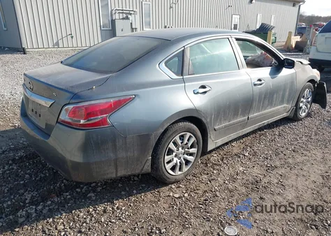 2015 Nissan Altima 2.5 S из США, поврежденный, VIN 1N4AL3AP4FC193601
